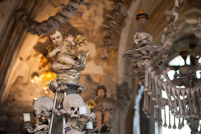 Day Trip to Kutná Hora by train from Prague - Kutná Hora’s old center and lunch stop