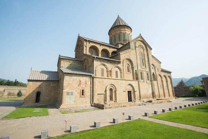 Day Trip to Mtskheta Gori and Uplistsikhe - Why this route works from Tbilisi