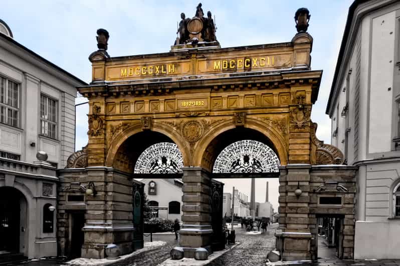 Day trip to Pilsner Urquell brewery and Bohemian glassworks - Key points at a glance