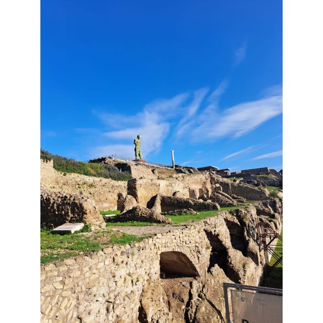 Day Trip to Pompeii & Vesuvius from Naples - What Pompeii feels like on foot