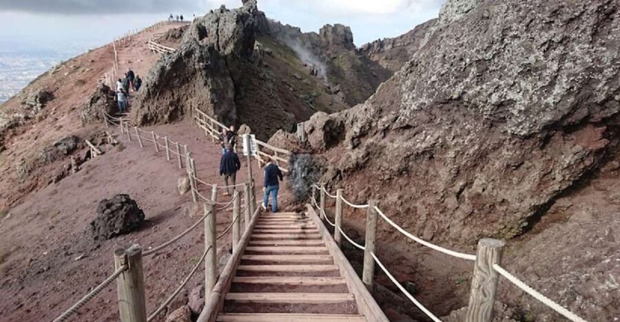 Day Trip to Pompeii & Vesuvius from Naples - Hotel pickup from Naples or Sorrento
