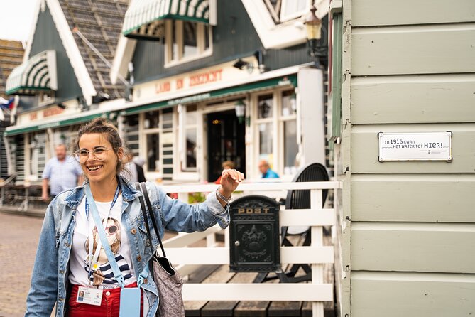 Day Trip to Zaanse Schans, Edam, Volendam and Marken from Amsterdam - The optional Amsterdam canal cruise