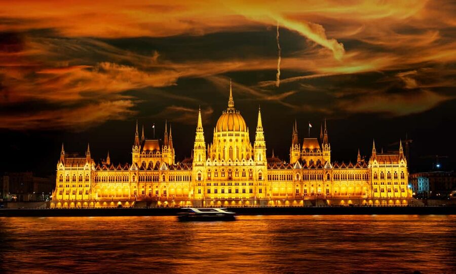 Day trips from Vienna: Bratislava and Budapest with Guide - Budapest’s Big Views and Two-Sided Character