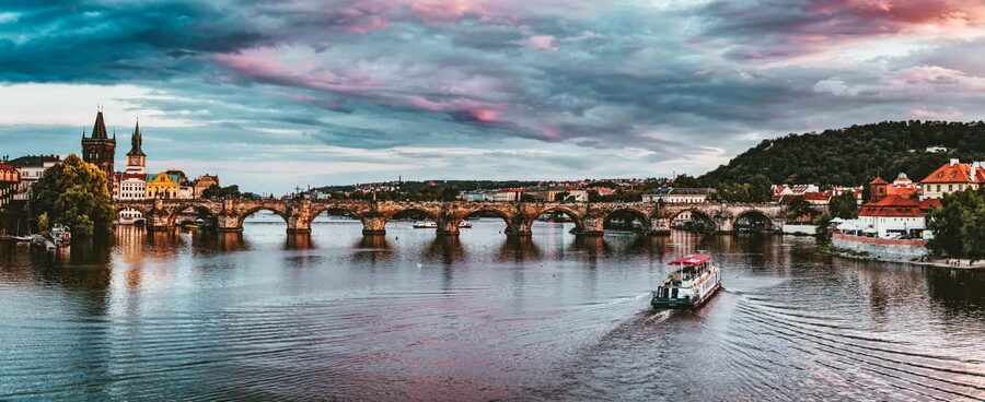 Day trips from Vienna: Prague One Day Guided Tour - Key points to know before booking