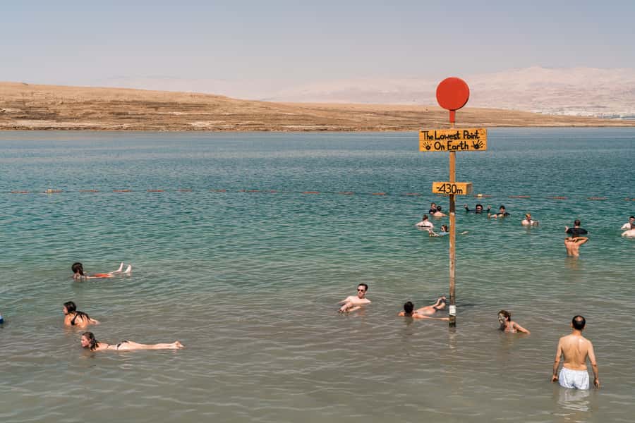 Dead Sea Full-Day Trip from Tel Aviv - What the guides and driver add to the day
