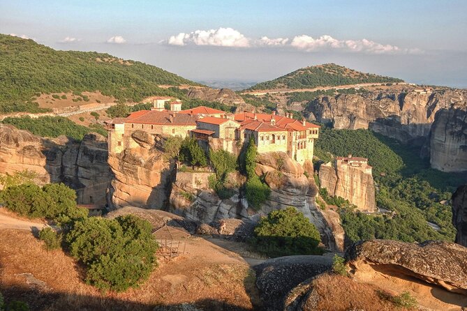 Delphi and Meteora Private Day Trip from Athens including Dinner - Thermopylae and the story of Leonidas