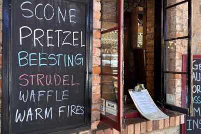 “Discover Hahndorf: Wine, Cheese, Beer, Shops & Lunch Day Trip”