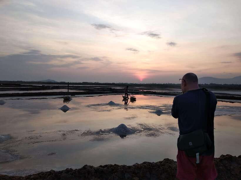 Discover Kampot-Kep for a day trip include Bokor mountain - Brateak Krola Lake finishes with a quiet pause