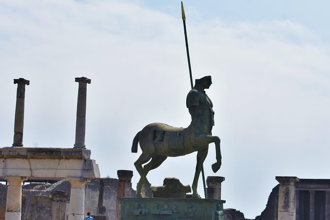 Discover the Ancient Ruins of Pompeii: Day Trip from Rome - Why the Pompeii guide matters