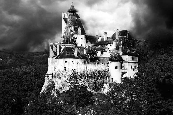 Dracula's Castle, Peles Castle and Brasov Day Trip from Bucharest - Brașov’s Council Square and Black Church