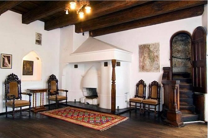 Dracula's Castle, Peles Castle and Brasov - Private Day Trip from Bucharest - Who should book this experience?