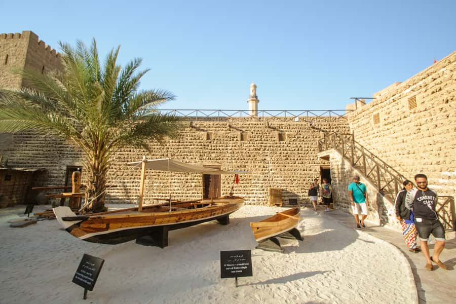 Dubai: Historic City Highlights Day Trip - The abra crossing on Dubai Creek