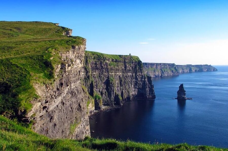 Dublin: Cliffs of Moher, Doolin, Burren, and Galway Day Trip - Doolin lunch: a short taste of village life