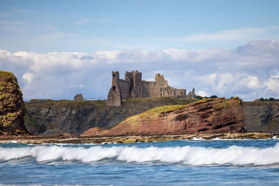 Edinburgh: East Lothian Highlights - Athelstaneford tells the story of the Saltire