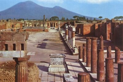 Explore Pompeii Half Day Highlights Tour with Pickup from Naples