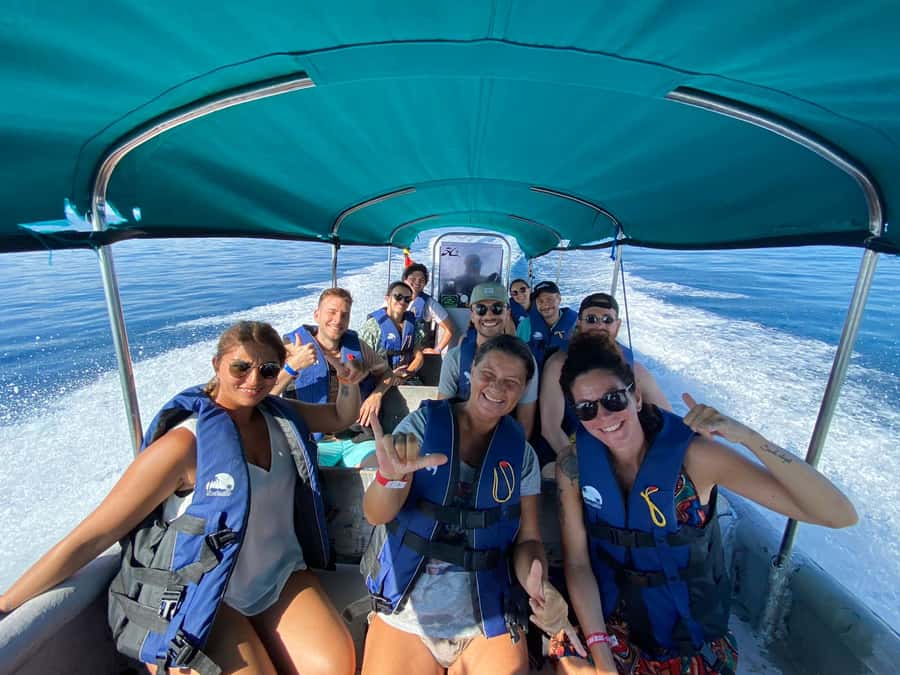 Explore The San Blas Islands In Panama - Day Trip w/ Lunch - What the $115 price includes and leaves out