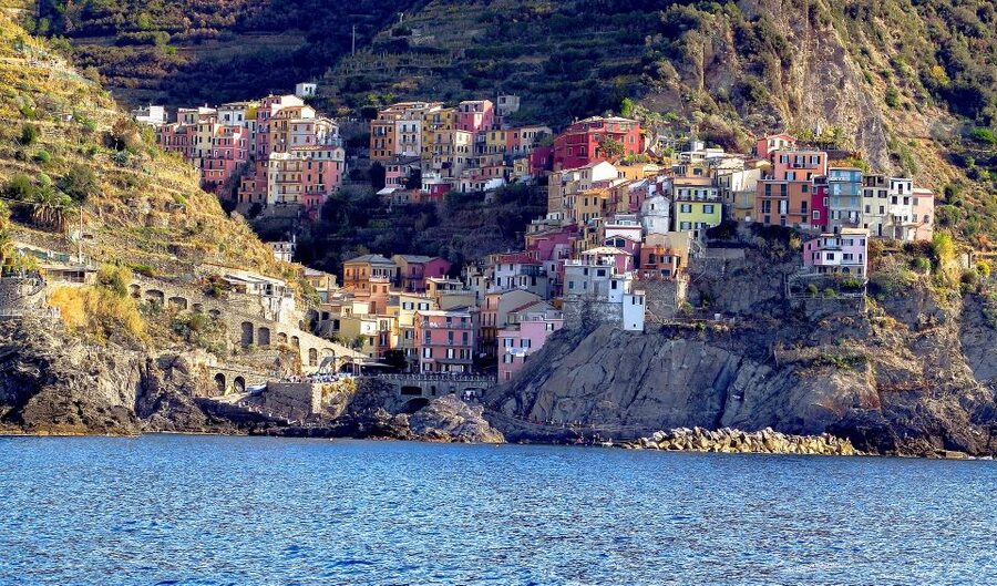 Florence: Cinque Terre Day Trip with Optional Street Food - The boat ride along the coast