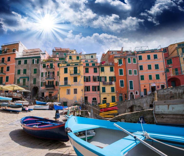 Florence: Cinque Terre Small-Group Day Trip - Monterosso: two hours for lunch and a closer look