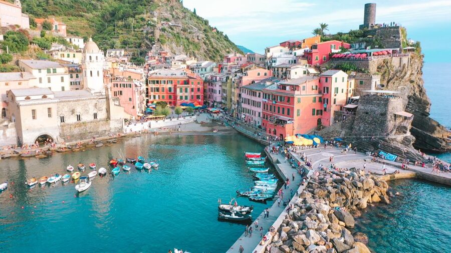 Florence: Day Trip to Cinque Terre with Optional Street Food - Why this day trip works from Florence