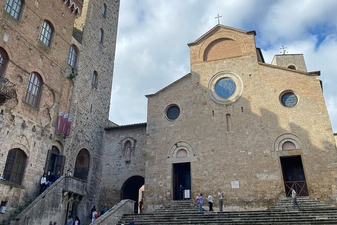 Florence: Day Trip with Free Time in San Gimignano and Siena - The ride through Chianti