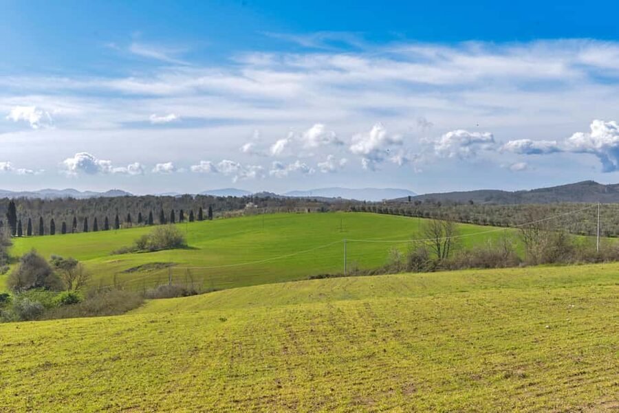 Florence: San Gimignano & Volterra Day Trip with Food & Wine - Volterra: Etruscan roots, alabaster, and steep streets