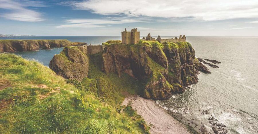 From Aberdeen: Dunnottar Castle and Cairngorms Day Trip - Braemar offers a practical Highland lunch stop