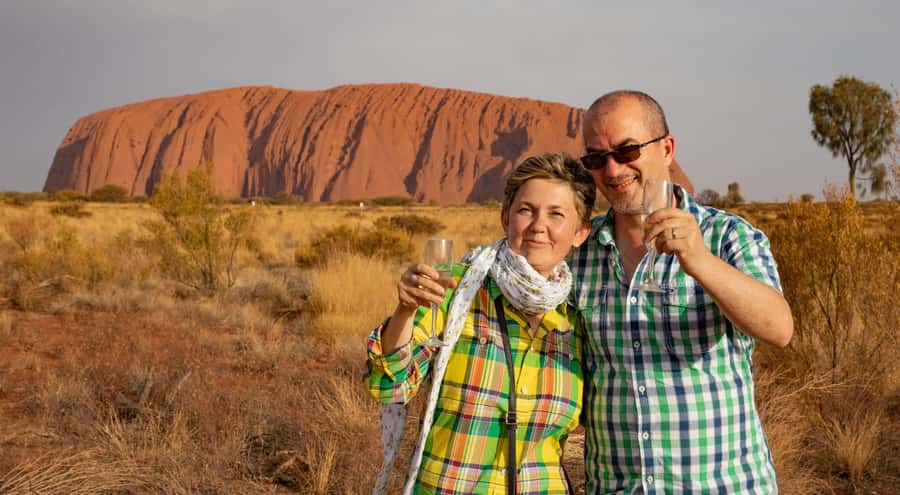 From Alice Springs: Day Trip to Uluru with BBQ Dinner - How hard is the long day?