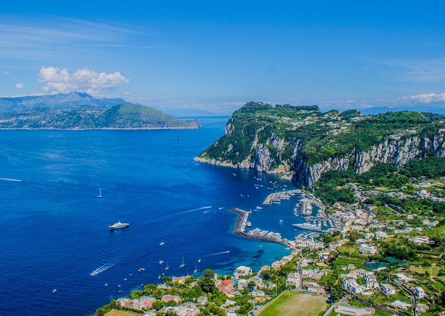 From Amalfi: Day Trip to Capri Private Boat Tour with Drinks - Guides, communication, and service
