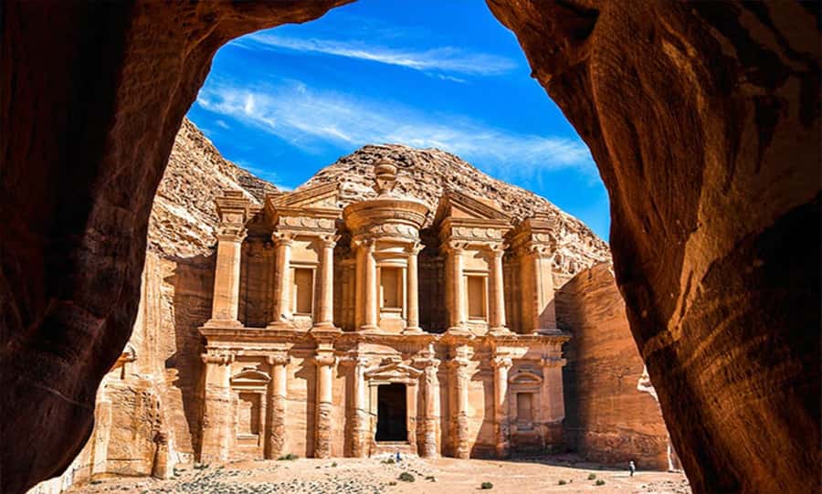 From Amman: Private Petra Day Trip with Guide - Comfort, walking, and practical preparation