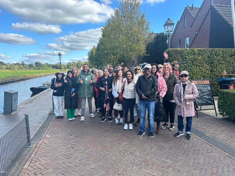 From Amsterdam to Giethoorn Day Trip - Leaving Amsterdam for Giethoorn