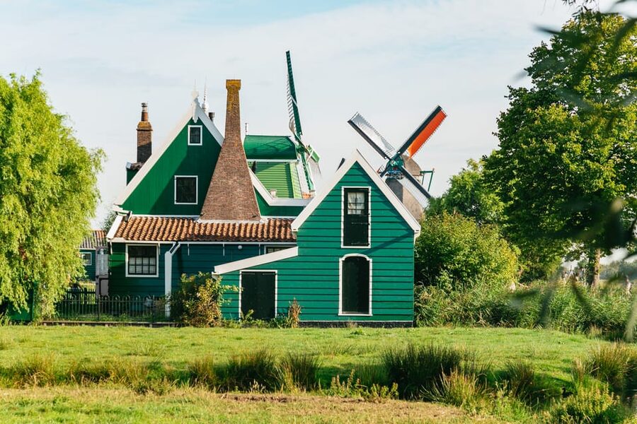 From Amsterdam: Zaanse Schans, Edam, & Marken Full-Day Trip - Simonehoeve: cheese-making and a generous tasting