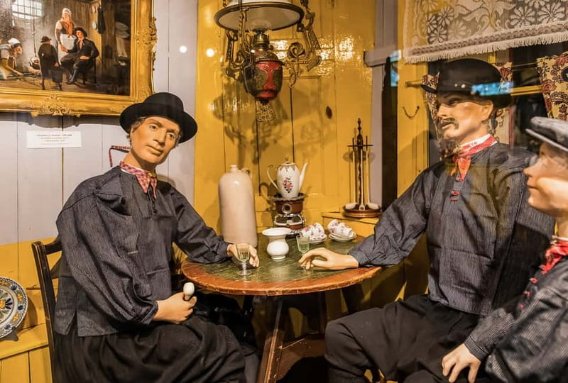 From Amsterdam: Zaanse Schans, Volendam & Marken Day Trip - Classic or All-In: which option suits you?