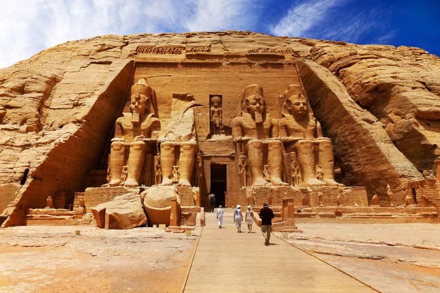 From Aswan: Abu Simbel Temple Day Trip with Hotel Pickup - Arriving at the four statues of Ramesses II