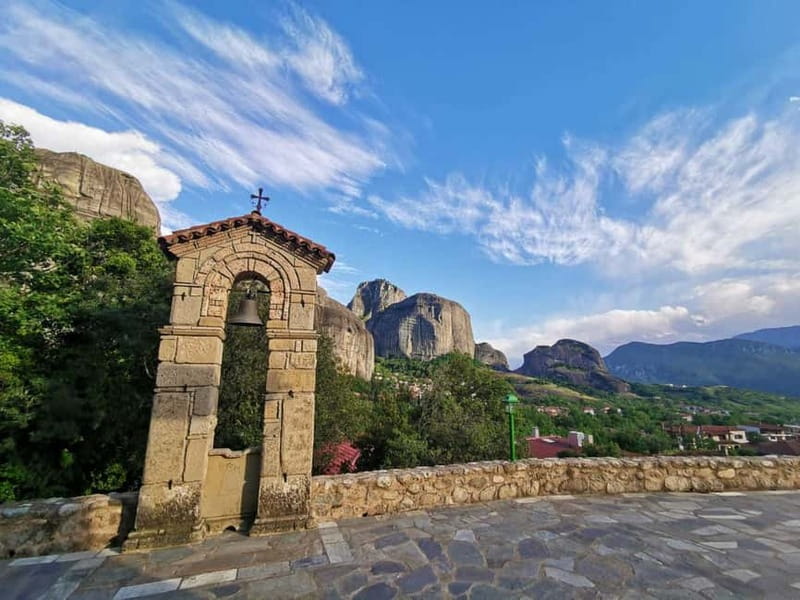 From Athens: Meteora Caves & Monasteries Day Trip by Train - Seeing all six monasteries in about four hours