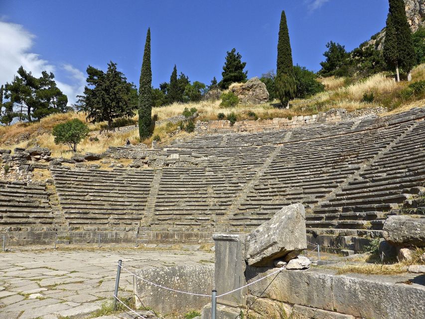 From Athens: Private Delphi and Thermopylae Guided Day Trip - Who should book this Delphi day trip?
