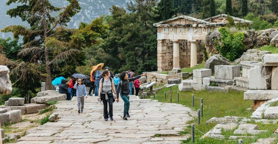 From Athens: Small-Group Delphi, Museum & Arachova Day Trip - What the $34 price really gives you