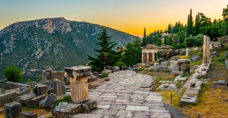 From Athens: Temple of Apollo and Oracle Delphi Day Trip - Key points to know before booking