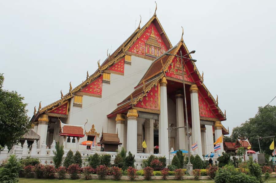 From Bangkok: Ayutthaya Full-Day Trip with Driver - Viharn Pra Mongkolborpit and the bronze Buddha