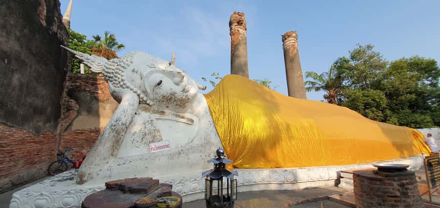 From Bangkok: Ayutthaya & Khao Yai National Park Day Trip - Wat Yai Chai Mongkhon and the reclining Buddha