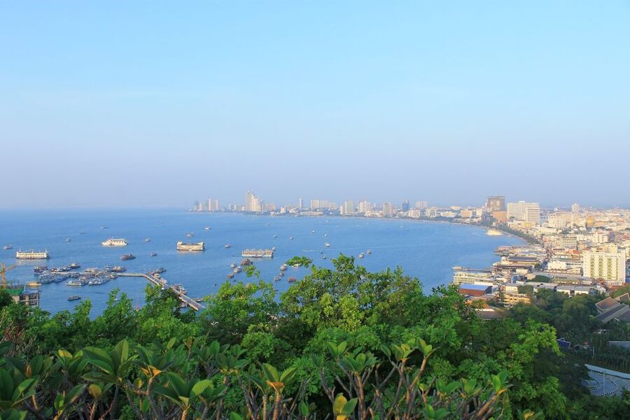From Bangkok: Pattaya City Day Trip with Private Driver - Free time at Pattaya Beach