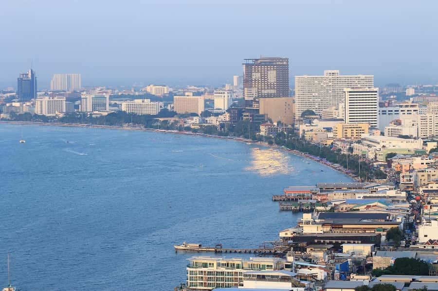 From Bangkok: Pattaya City Day Trip with Private Driver - Khao Chi Chan and the Buddha carved into rock