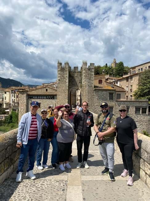 From Barcelona: Girona, Besalú & Medieval Villages Day Trip - Besalú’s Romanesque bridge and Jewish quarter