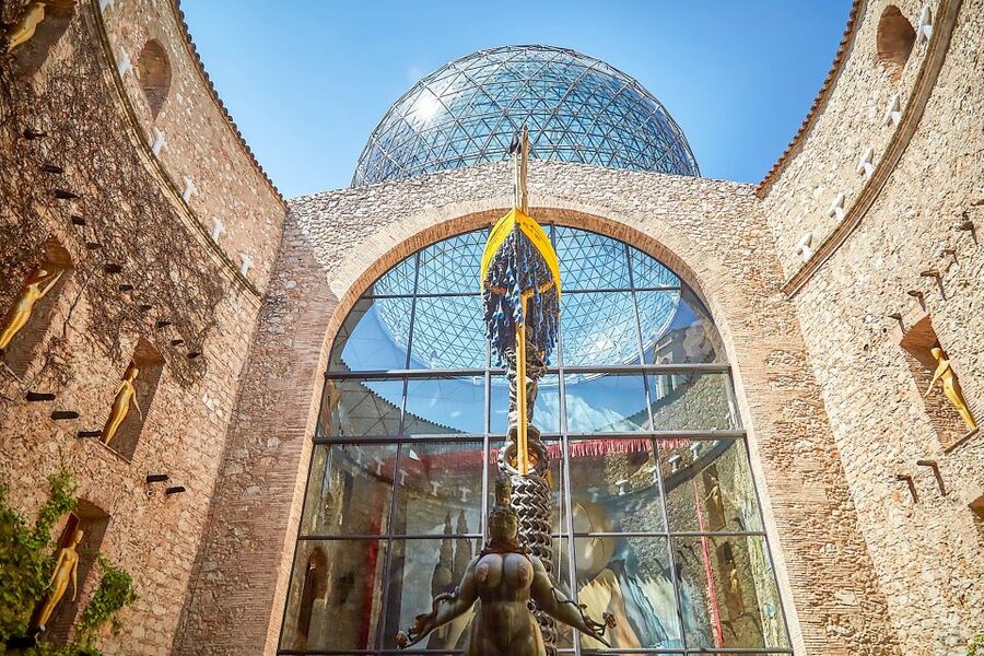 From Barcelona: Girona&Dalí Museum Day Trip with Small Group - Free Time in Figueres