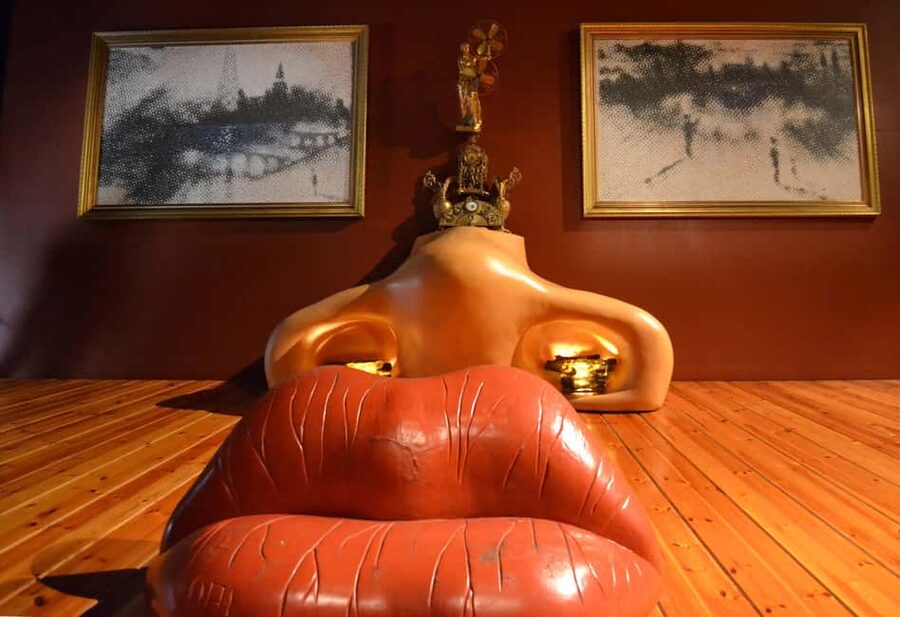 From Barcelona: Girona&Dalí Museum Day Trip with Small Group - The Long Ride Back to Barcelona