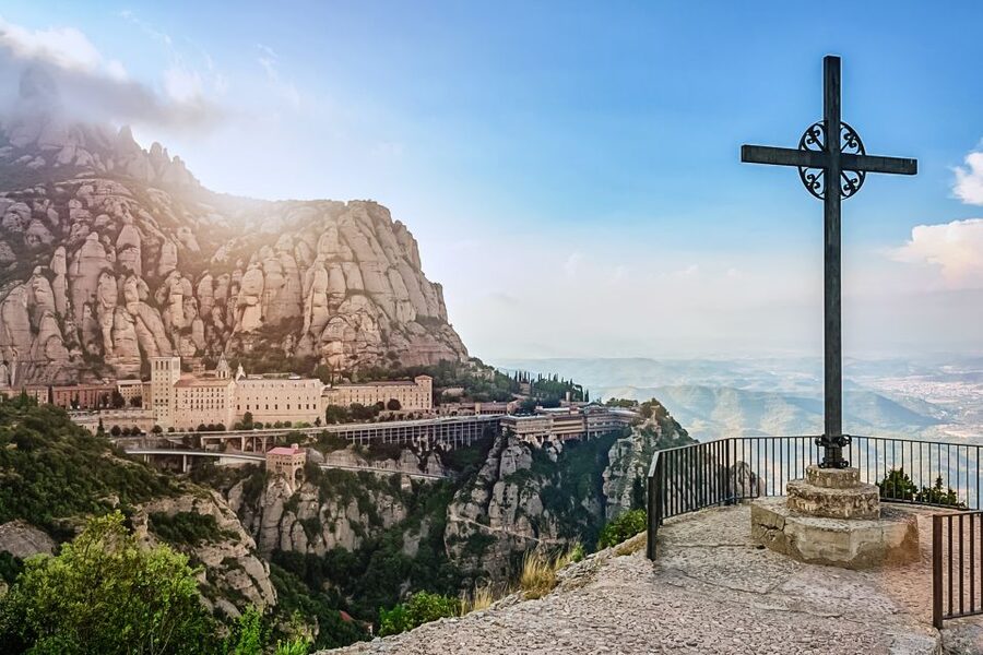 From Barcelona: Montserrat Day Trip with Optional Tickets - Why Montserrat is worth leaving Barcelona for