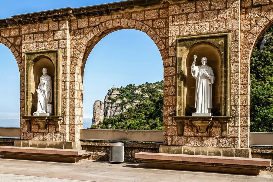From Barcelona: Montserrat Day Trip with Optional Tickets - Four hours to choose your own Montserrat