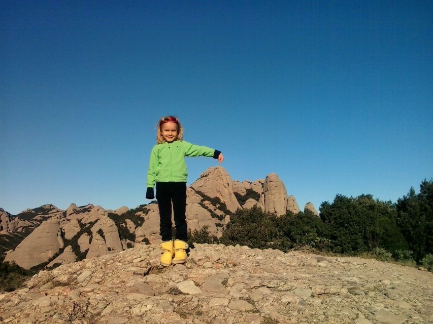 From Barcelona: Montserrat Full-Day Trip with Guided Hike - A picnic with mountain views