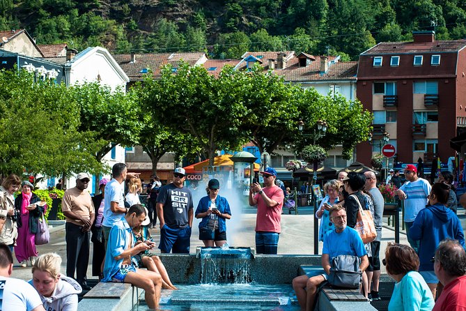 From Barcelona: The Original Andorra, France & Spain Day Trip - The return drive through gorges and changing scenery