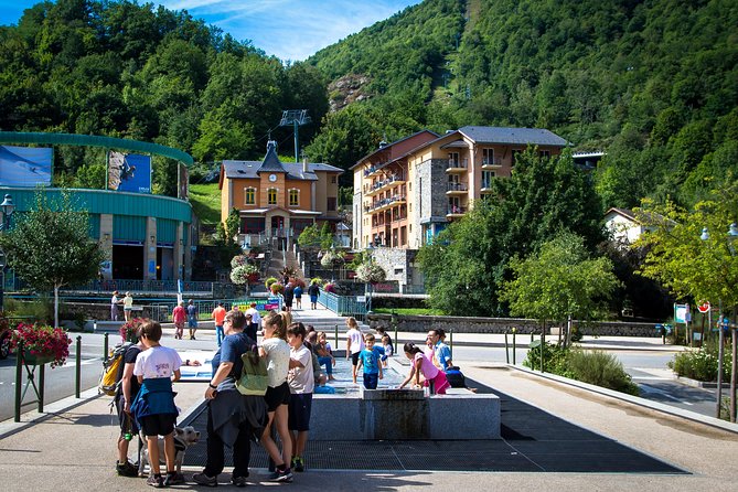 From Barcelona: The Original Andorra, France & Spain Day Trip - Guides, group size, and the human side of the day