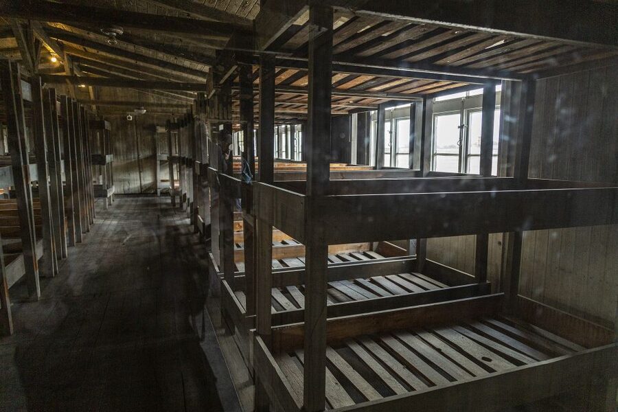 From Berlin: Sachsenhausen Concentration Camp Day Trip - From Berlin’s Red Town Hall to Oranienburg